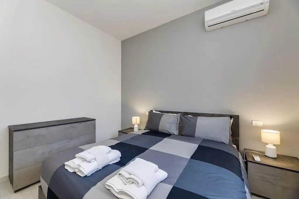 Apartment Candia65 Home Rome Italy